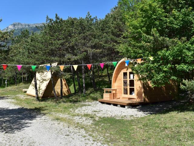Camping La Chabannerie Hotel Saint-Martin-de-Clelles Екстериор снимка