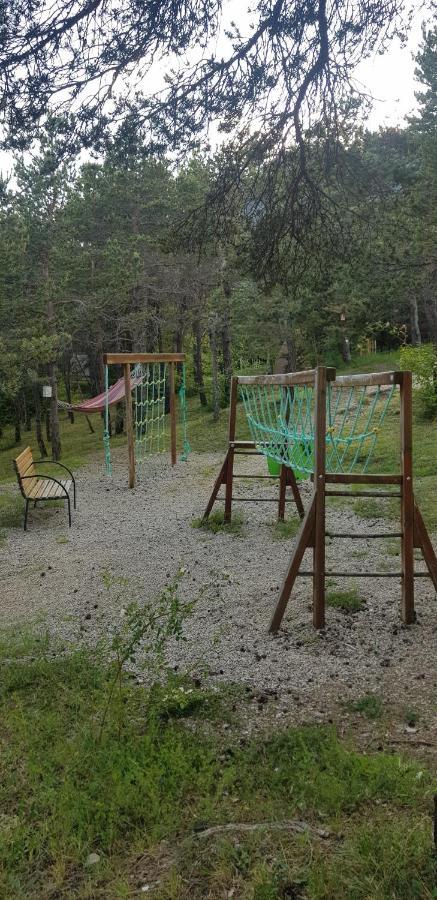 Camping La Chabannerie Hotel Saint-Martin-de-Clelles Екстериор снимка